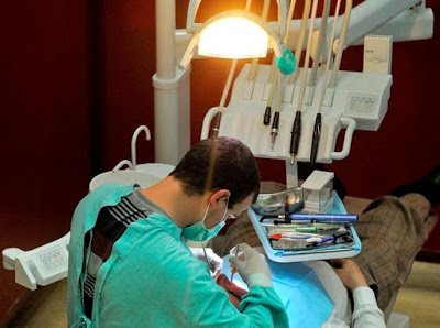 Resultado de imagem para Governo dá passo em frente na entrada de dentistas no SNS