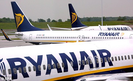 Resultado de imagem para Passageiros da Ryanair com direito a indenização até 400 euros por cancelamento – Deco