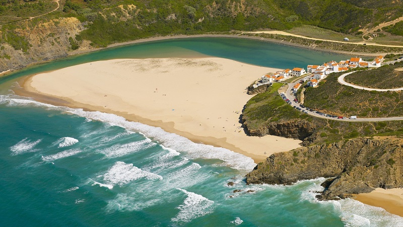 Algarve | Concurso lançado para qualificação de acessos à Praia de Odeceixe