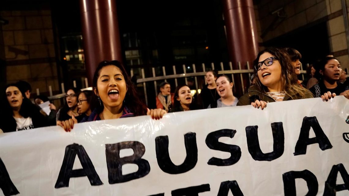 Mundo | País Basco: Seis homens violaram uma jovem de 18 anos e depois atiraram-lhe 17 euros