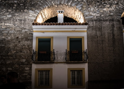 Évora | No Centro Histórico de Évora AQUEDUTO DA ÁGUA DA PRATA JÁ ESTÁ ILUMINADO