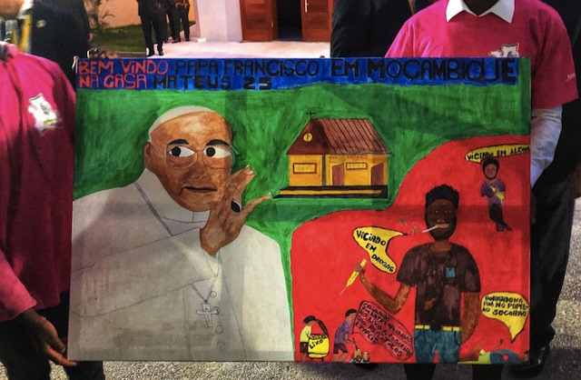 Moçambique | Presidente Nyusi entrega “Casa Mateus 25” à Igreja Católica