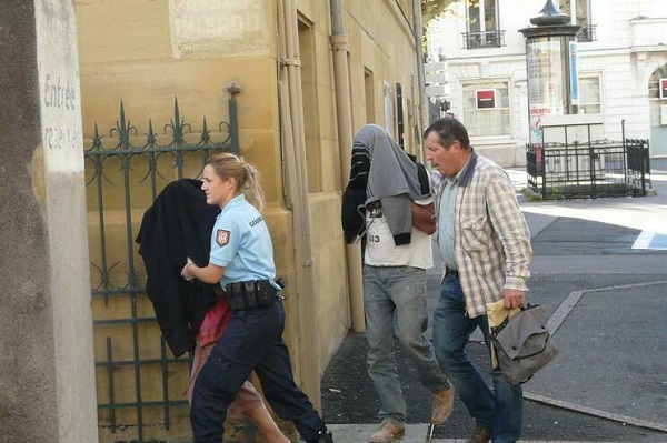 Mundo | Agravada pena de portuguesa que escondeu bebé na mala do carro em França