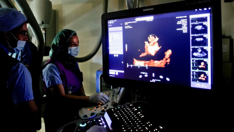 Obstetra envolvido no caso de bebé sem rosto anuncia que suspende realização de ecografias na gravidez