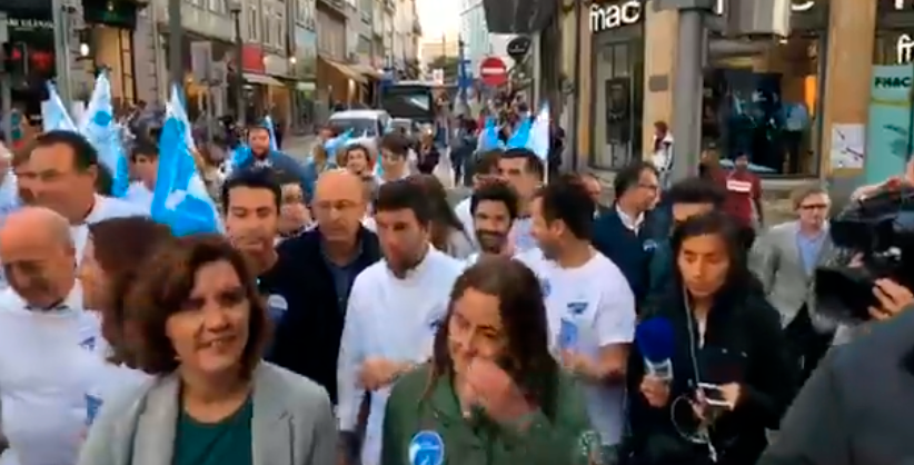 POLÍTICA | Arruada tensa do CDS no Porto, com palavrões e empurrões à mistura