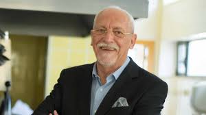 OPINIÃO | Os sábios preferem o silêncio