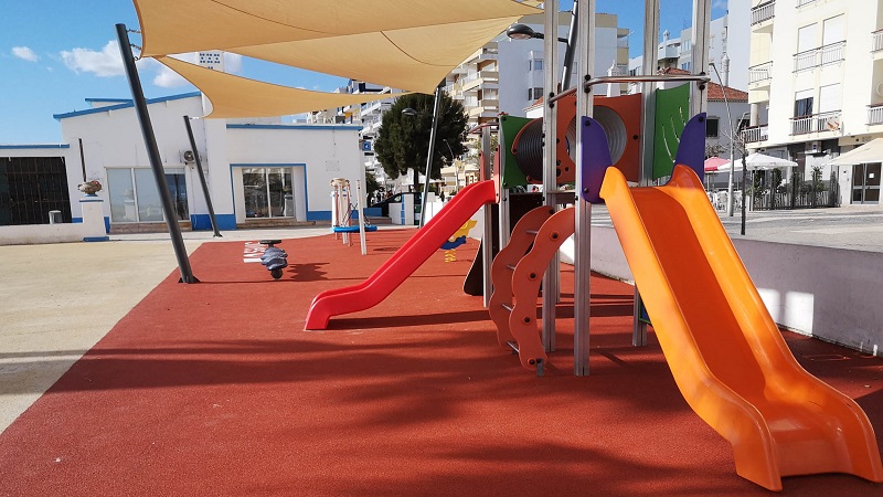 Algarve | Parque infantil reabilitado