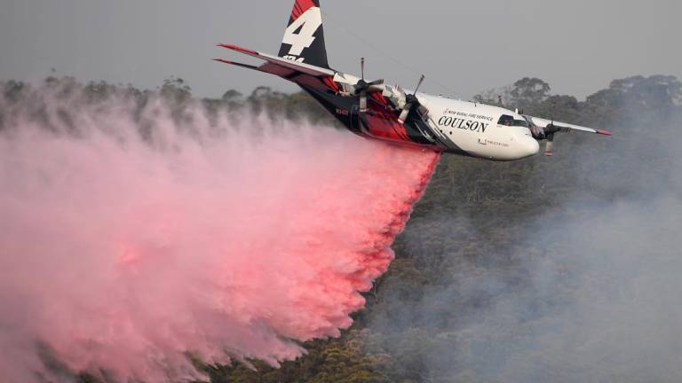 Três mortos em queda de avião de combate a incêndios na Austrália