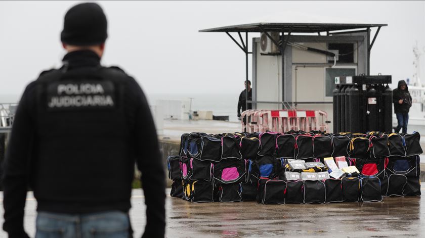 Veleiro intercetado ao largo de Portugal com 1.820 kg de cocaína