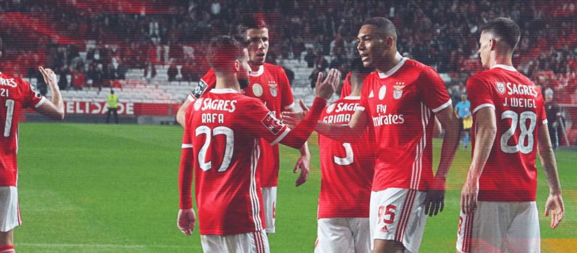 Benfica intermitente derrota Belenenses ousado