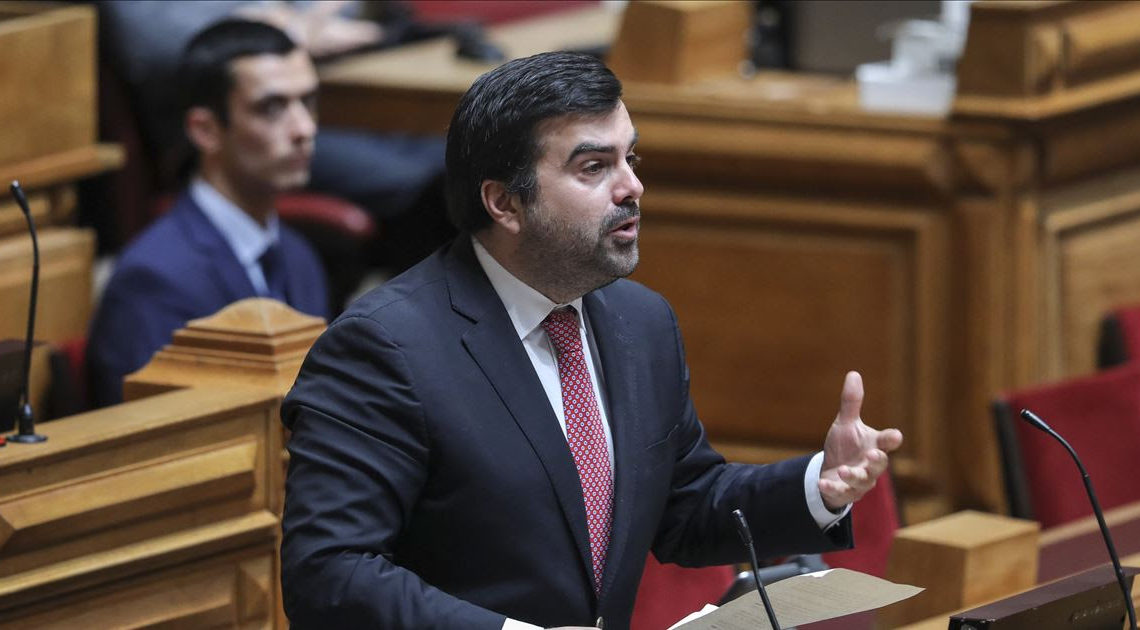 Opinião: PS, BE e PCP Bloqueiam Proposta para Igualdade na Idade da Reforma Para Bombeiros Voluntários