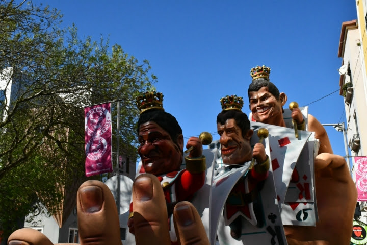 CARNAVAL DE TORRES VEDRAS TIROU A SÁTIRA DA CARTOLA