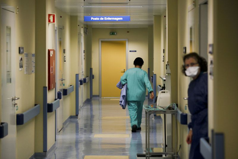 Há um novo caso suspeito em Portugal de Covid-19: é o 17.º e veio de Milão