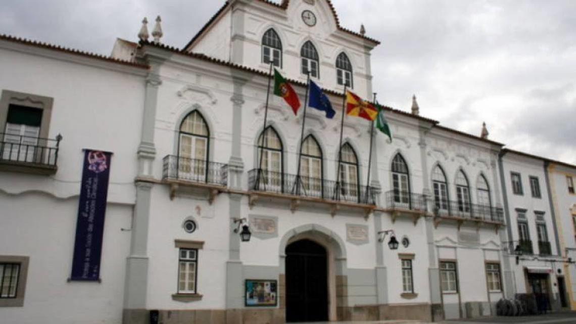 Câmara Municipal de Évora adota medidas preventivas relativamente a COVID 19