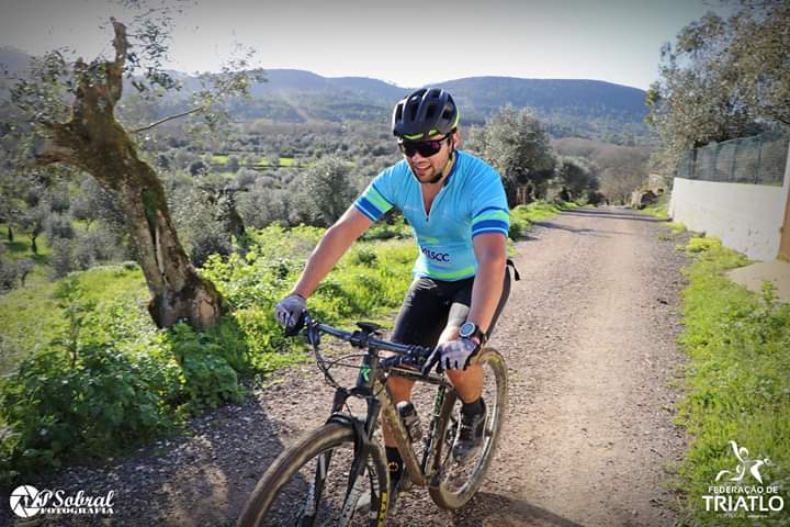 BRIAN FERREIRA DA SECÇÃO DE AR LIVRE E AVENTURA DA SOCIEDADE COLUMBÓFILA PARTICIPOU NO DUATLO DO SICÓ