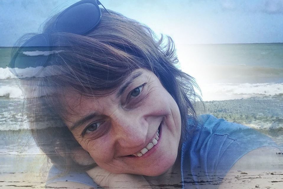 Esteticistas, cabeleireiros e barbeiros – OLHEM para nós com outros olhos