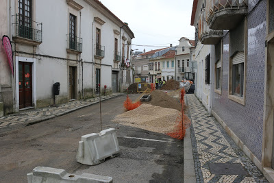 REABILITAÇÃO DA RUA DO GRAVITO E DA RUA DO CARMO ENTRA NA ÚLTIMA FASE