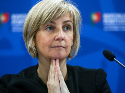 “É previsível que a curva aumente pelo menos até ao final de abril”, diz Marta Temido
