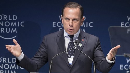 Governador de São Paulo põe em causa faculdades mentais de Bolsonaro