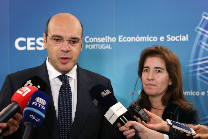 Trabalhadores do privado em quarentena pagos “integralmente”