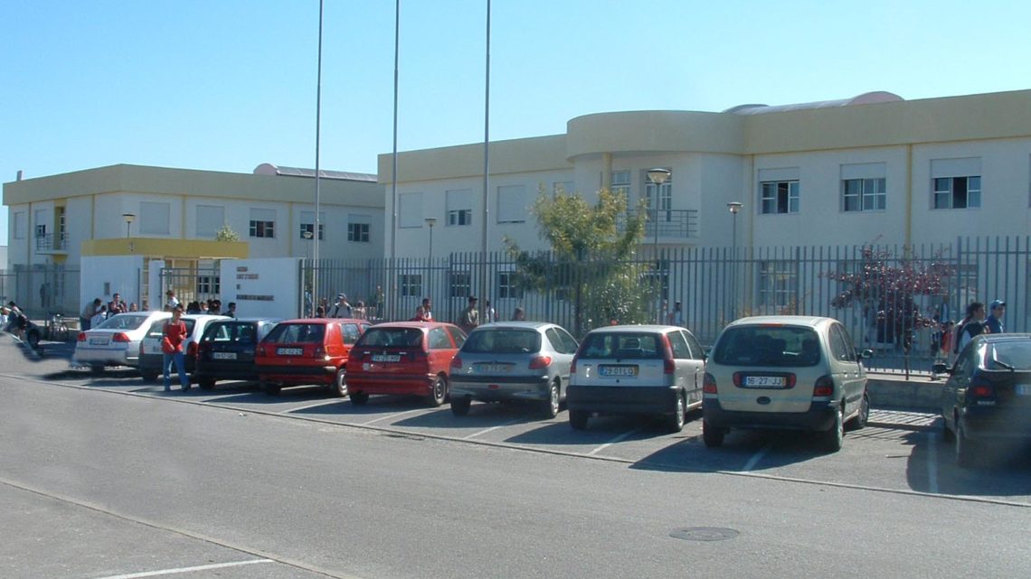 Município de Reguengos de Monsaraz vai disponibilizar computadores portáteis e acesso móvel à internet aos alunos