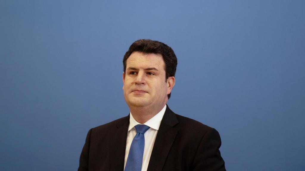Ministro do Trabalho alemão quer direito ao teletrabalho na lei após pandemia