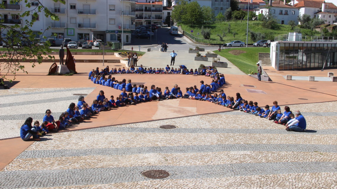 “Serei o que me deres… que seja amor”