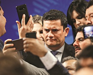 Sergio Moro acusa Bolsonaro de querer acesso privilegiado a investigações judiciais