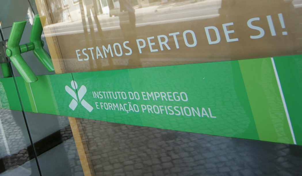 Como pedir o subsídio de desemprego? Um guia prático para evitar serviços presenciais