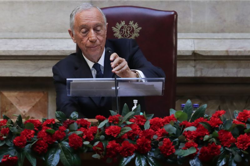 MARCELO: “Seria civicamente vergonhoso AR demitir-se de exercer todos os seus poderes”