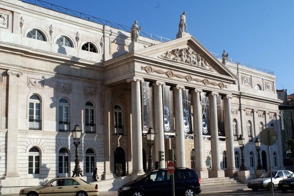 Teatro comunitário lusófono de Berlim cria radionovela em confinamento