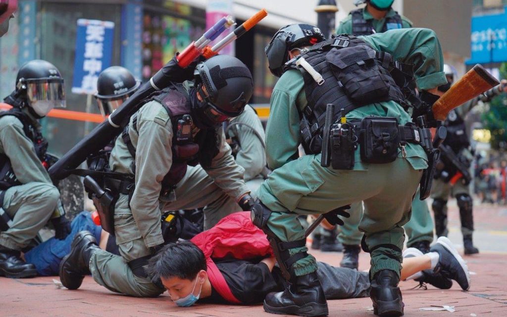 Hong Kong no pelourinho comunista