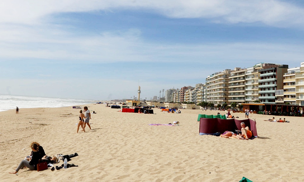 Sete praias da Póvoa de Varzim interditadas a banhos