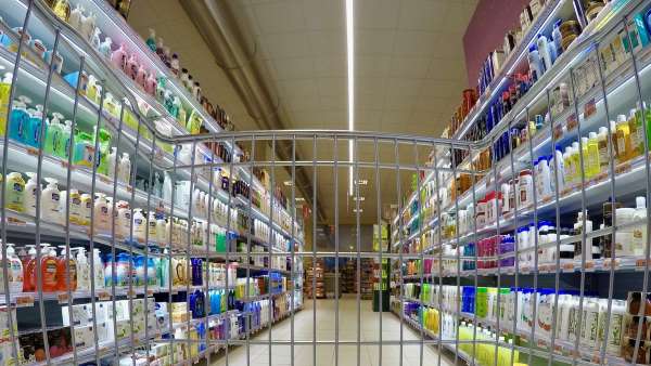 Concorrência multa em 304 milhões seis supermercados e dois fornecedores de bebidas