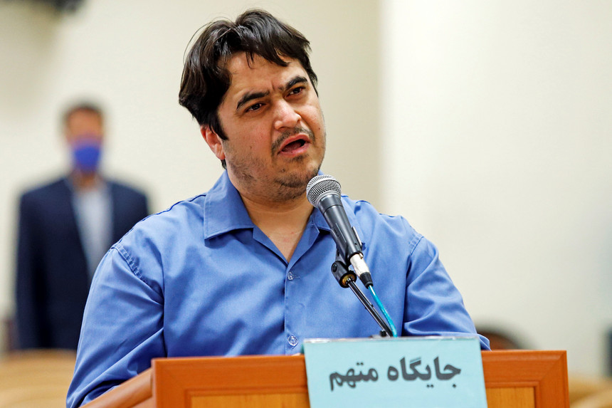 Teerão enforcou hoje jornalista iraniano por incitar protestos contra regime