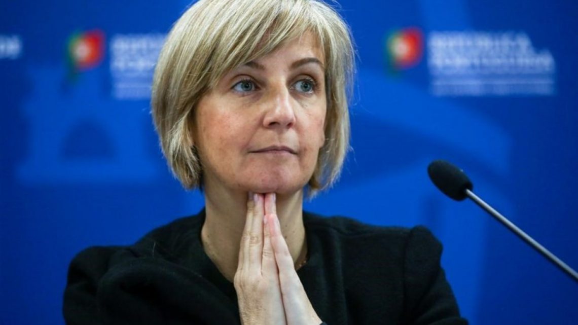 Ministra admite que todo o sistema de Saúde está próximo do limite