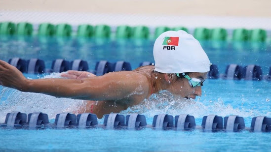Nadadora Ana Catarina Monteiro conquista ouro no Meeting Internacional de Nice