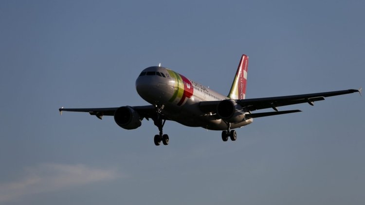 Já chegou a Portugal o voo de repatriamento com 300 passageiros oriundos do Brasil