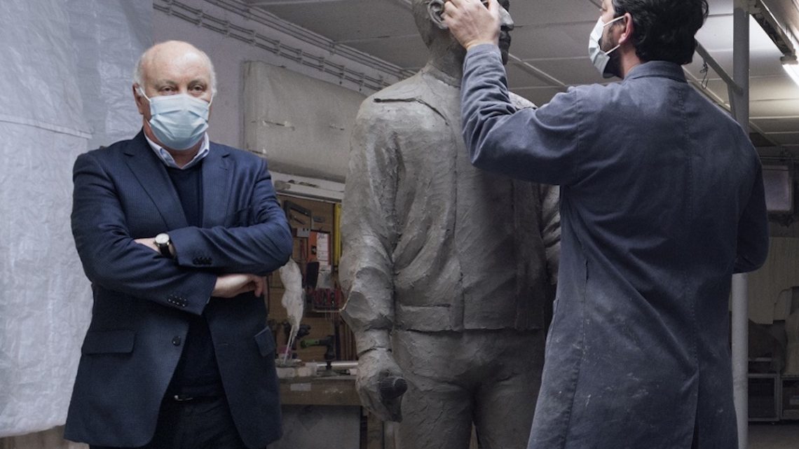 Cantor Carlos Paião vai ter estátua em sua homenagem no centro de Ílhavo