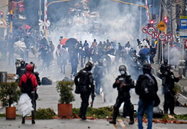 Governo colombiano não pode capitular ante o terrorismo