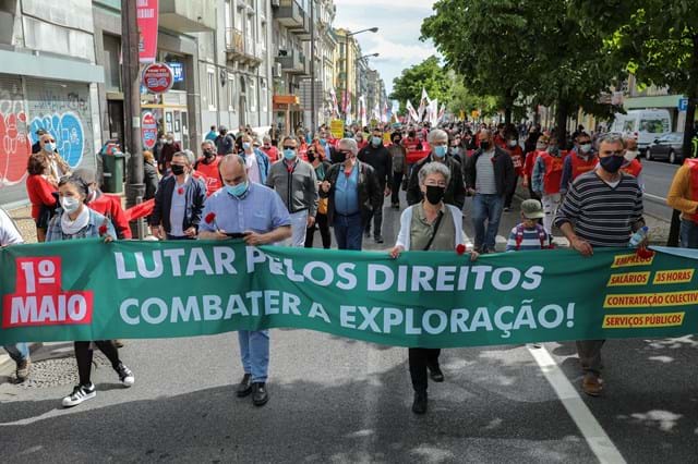 Mais de mil pessoas protestam em Lisboa pelos direitos dos trabalhadores
