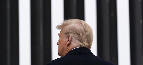 ÚLTIMAS NOTÍCIAS: A Suprema Corte ordena que a política de ‘Permanecer no México’ de Trump seja restabelecida