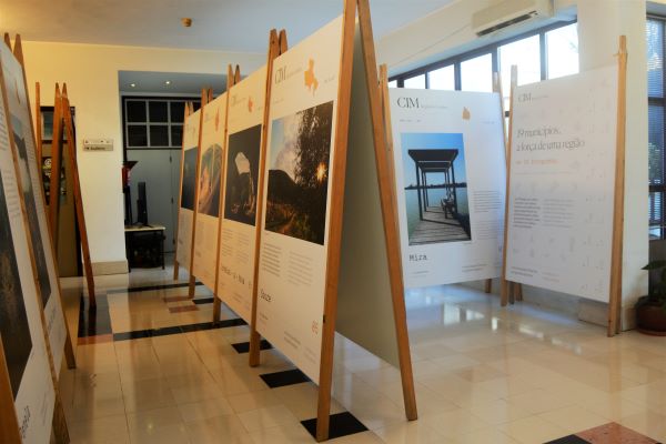 Até ao próximo dia 2 de outubro Exposição: “Novos Olhares sobre a Região de Coimbra” na Biblioteca de Cantanhede