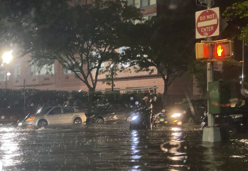 Tempestade Ida faz pelo menos 25 mortes nos Estados Unidos