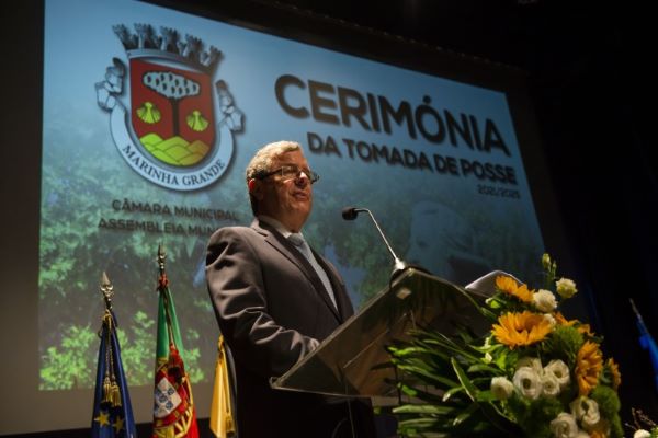 PRESIDENTE DA CÂMARA DA MARINHA GRANDE DELEGA COMPETÊNCIAS