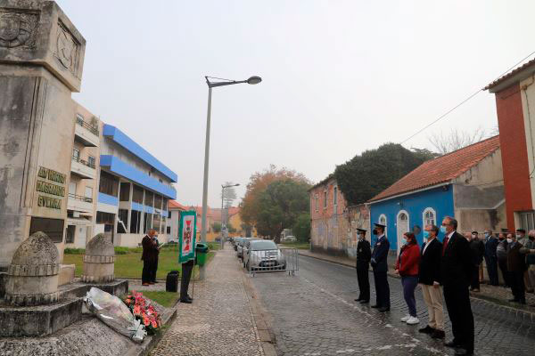 DIA DO ARMISTÍCIO ASSINALADO NA MARINHA GRANDE