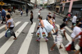 Covid-19: Brasil regista mais de 900.000 novos contágios nos últimos quatro dias