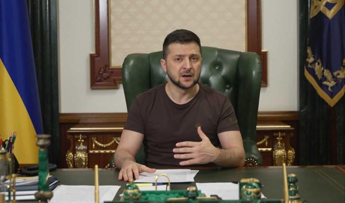 “Vocês têm a força”: Zelensky pede à União Europeia o fim do comércio com a Rússia