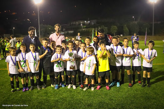 No âmbito da parceria estabelecida entre a FPF e a edilidade paivense. Torneio de Futebol 7 Inter Freguesias terminou ontem em Castelo de Paiva