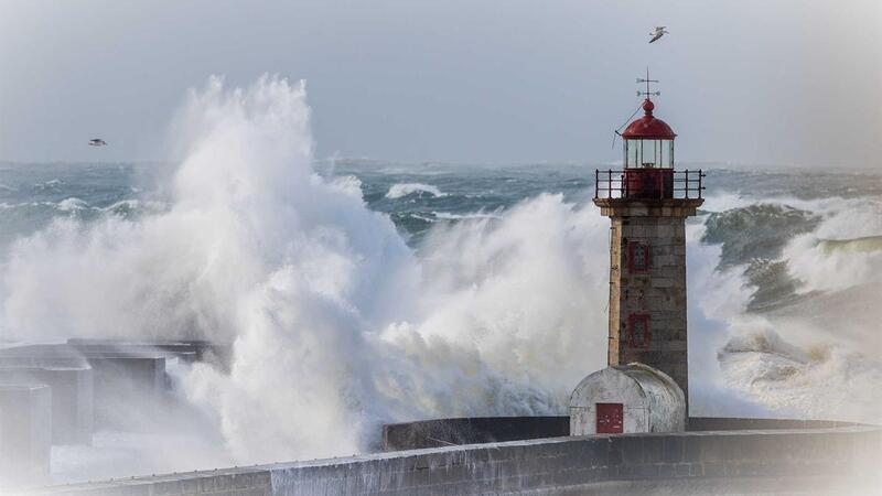 Dez distritos do continente e Madeira sob aviso amarelo devido à agitação marítima